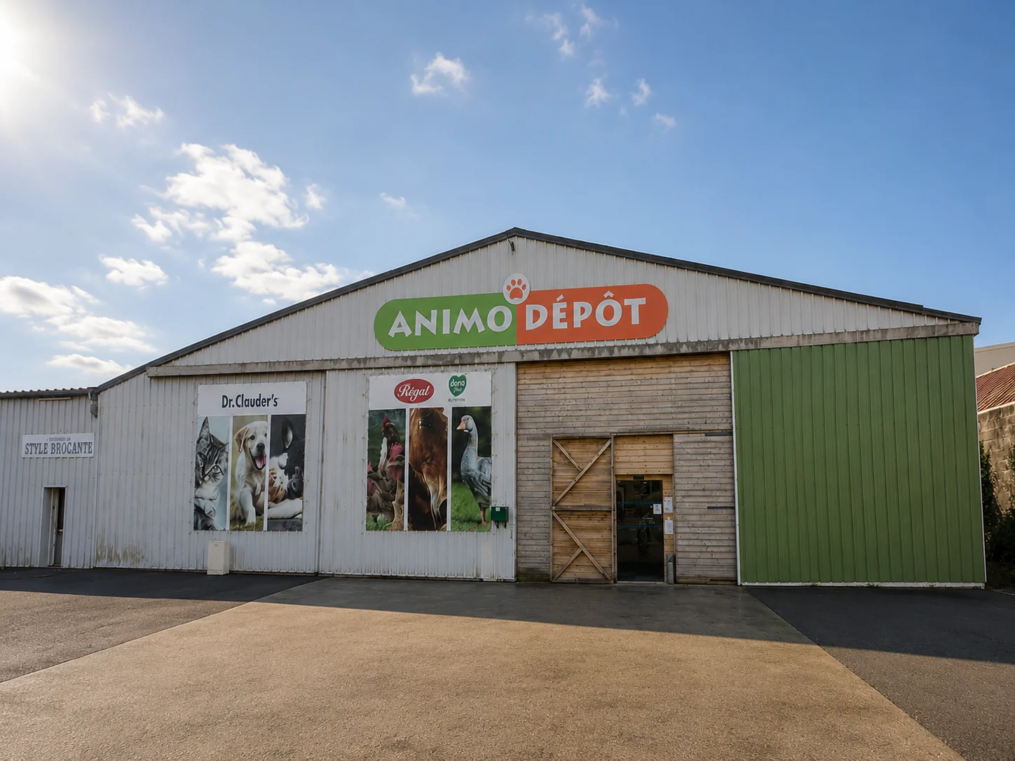 Façade du magasin Animo Dépôt Carentan-les-Marais